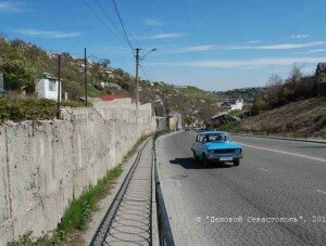 Жители Севастополя заявили что «падающая стенка» на спуске Котовского угрожает жизни пешеходов
