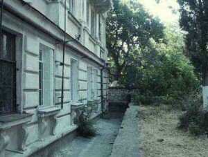 Предприниматель в Севастополе при реконструкции разрушил дом, в котором находились жильцы