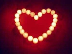 На День влюбленных в Севастополе зажгут сердца из свечей