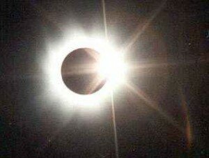 Вчера жители Севастополя могли наблюдать солнечное затмение