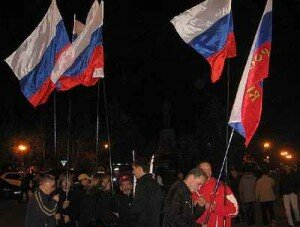 Во время съемок украинского ТВ-шоу от жителей Севастополя потребовали свернуть флаги России 