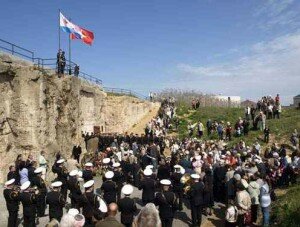 В Севастополе почтили память бойцов 35-й батареи береговой обороны