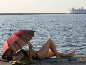 Городские пляжи Севастополя не готовы к открытию купального сезона