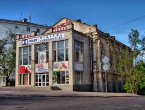 Глава администрации Севастополя предложил решить судьбу бывшего костела на общественных слушаниях