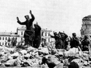 Несколько тысяч родственников немецких солдат, захороненных под Севастополем, прибудут в город 27 августа