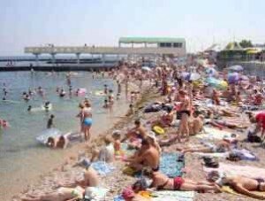Севастопольские пляжники хотят для связи с отдыхающими запустить круглосуточный телефон и собственный сайт