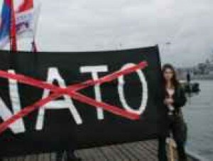 В Севастополе прошел антинатовский митинг