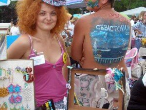 В Севастополе на Приморском бульваре раскинулся «Город мастеров»